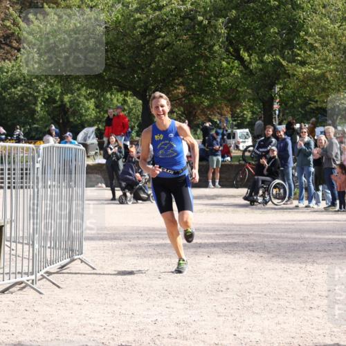 14.09.2025 - Stadtparktriathlon Strokosch-Dieckow http://msf.ph/oto/8897034 14.09.2025 13:24:48 Ziel 1306 meine-sportfotos.de
