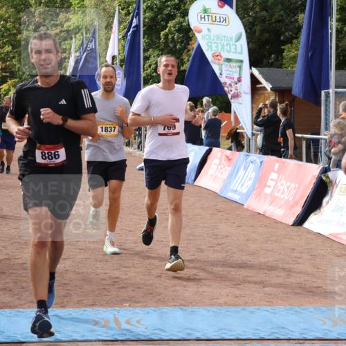 14.09.2025 - Airport Race Strokosch-Dieckow http://msf.ph/oto/8897054 14.09.2025 12:21:06 Ziel 81, 306, 313, 393, 709, 715, 794, 886, 1837, 5300, 5545 meine-sportfotos.de