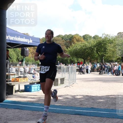 14.09.2025 - Stadtparktriathlon Strokosch-Dieckow http://msf.ph/oto/8897069 14.09.2025 13:25:40 Ziel 1242, 1244 meine-sportfotos.de