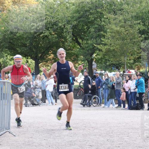 14.09.2025 - Stadtparktriathlon Strokosch-Dieckow http://msf.ph/oto/8897085 14.09.2025 13:26:04 Ziel 1208, 1280, 1315, 1382, 1417 meine-sportfotos.de