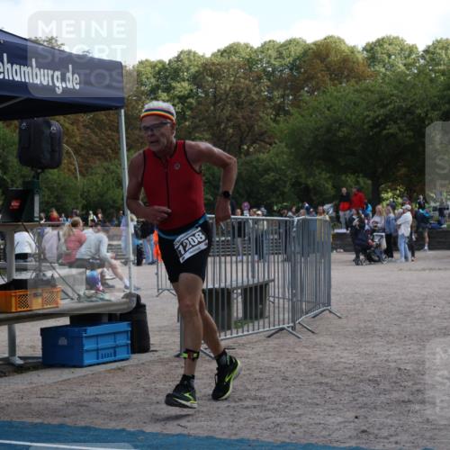 14.09.2025 - Stadtparktriathlon Strokosch-Dieckow http://msf.ph/oto/8897092 14.09.2025 13:26:07 Ziel 1208, 1382, 1417 meine-sportfotos.de