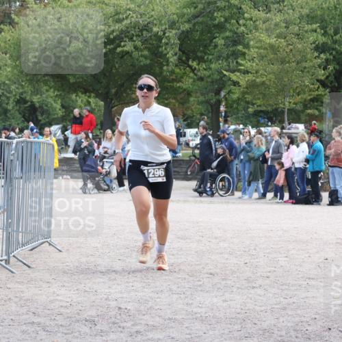14.09.2025 - Stadtparktriathlon Strokosch-Dieckow http://msf.ph/oto/8897096 14.09.2025 13:26:23 Ziel 1296 meine-sportfotos.de