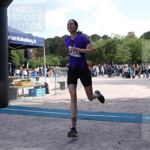 14.09.2025 - Stadtparktriathlon Strokosch-Dieckow http://msf.ph/oto/8897137 14.09.2025 13:28:23 Ziel 1291 meine-sportfotos.de
