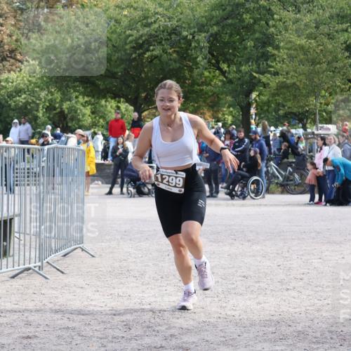 14.09.2025 - Stadtparktriathlon Strokosch-Dieckow http://msf.ph/oto/8897141 14.09.2025 13:28:39 Ziel 1299 meine-sportfotos.de