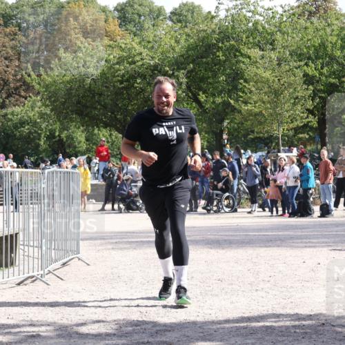 14.09.2025 - Stadtparktriathlon Strokosch-Dieckow http://msf.ph/oto/8897148 14.09.2025 13:29:34 Ziel 1055 meine-sportfotos.de