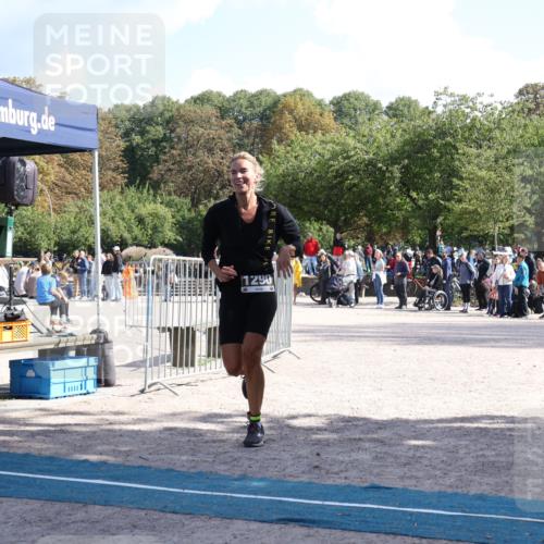 14.09.2025 - Stadtparktriathlon Strokosch-Dieckow http://msf.ph/oto/8897162 14.09.2025 13:30:17 Ziel 1290 meine-sportfotos.de