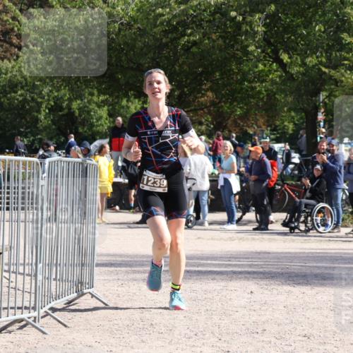 14.09.2025 - Stadtparktriathlon Strokosch-Dieckow http://msf.ph/oto/8897166 14.09.2025 13:31:06 Ziel 1239 meine-sportfotos.de