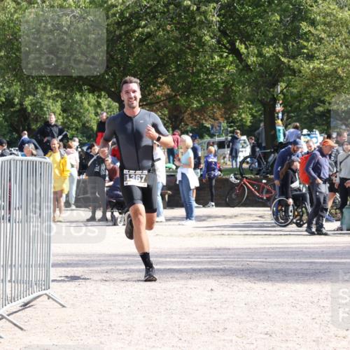 14.09.2025 - Stadtparktriathlon Strokosch-Dieckow http://msf.ph/oto/8897175 14.09.2025 13:31:17 Ziel 1297, 1367 meine-sportfotos.de