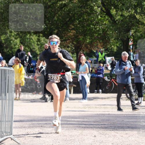 14.09.2025 - Stadtparktriathlon Strokosch-Dieckow http://msf.ph/oto/8897192 14.09.2025 13:31:42 Ziel 1283 meine-sportfotos.de