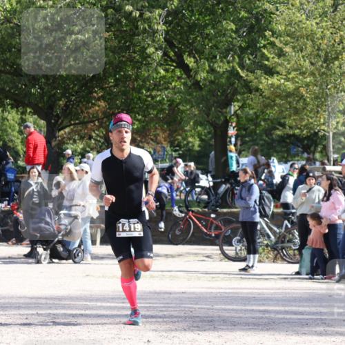 14.09.2025 - Stadtparktriathlon Strokosch-Dieckow http://msf.ph/oto/8897201 14.09.2025 13:31:54 Ziel 1419 meine-sportfotos.de