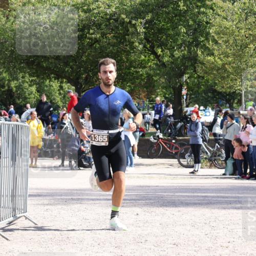 14.09.2025 - Stadtparktriathlon Strokosch-Dieckow http://msf.ph/oto/8897209 14.09.2025 13:32:12 Ziel 1365 meine-sportfotos.de