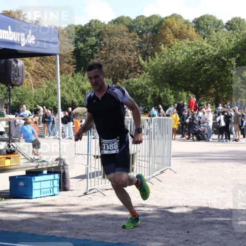 14.09.2025 - Stadtparktriathlon Strokosch-Dieckow http://msf.ph/oto/8897252 14.09.2025 13:32:58 Ziel 1386, 1388 meine-sportfotos.de