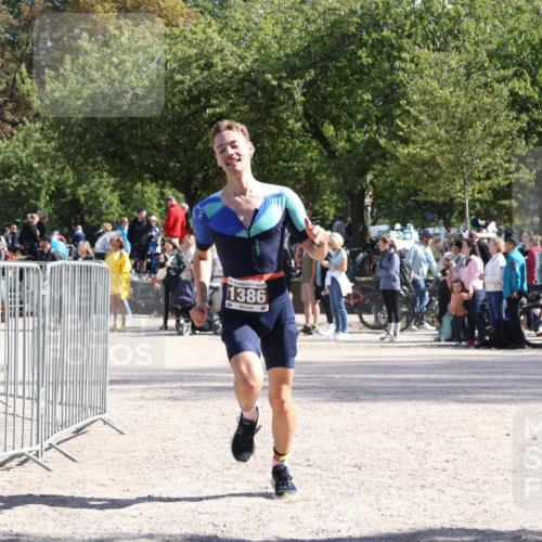 14.09.2025 - Stadtparktriathlon Strokosch-Dieckow http://msf.ph/oto/8897256 14.09.2025 13:33:02 Ziel 1355, 1386, 1388 meine-sportfotos.de