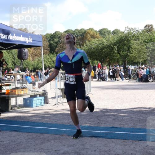 14.09.2025 - Stadtparktriathlon Strokosch-Dieckow http://msf.ph/oto/8897259 14.09.2025 13:33:03 Ziel 1355, 1386, 1388 meine-sportfotos.de