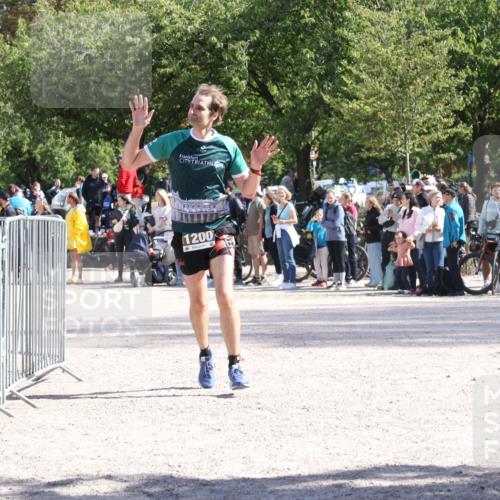 14.09.2025 - Stadtparktriathlon Strokosch-Dieckow http://msf.ph/oto/8897266 14.09.2025 13:33:13 Ziel 1200, 1355 meine-sportfotos.de