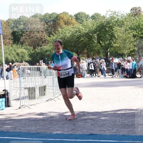 14.09.2025 - Stadtparktriathlon Strokosch-Dieckow http://msf.ph/oto/8897290 14.09.2025 13:33:42 Ziel 1257 meine-sportfotos.de