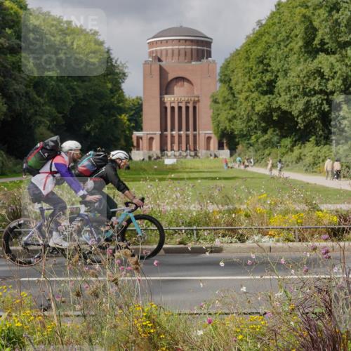 14.09.2025 - Stadtparktriathlon Michael Burmester http://msf.ph/oto/8897293 14.09.2025 12:34:36 Radfahren 1126, 1250, 1307 meine-sportfotos.de
