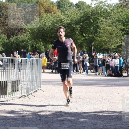 14.09.2025 - Stadtparktriathlon Strokosch-Dieckow http://msf.ph/oto/8897300 14.09.2025 13:33:50 Ziel 1399 meine-sportfotos.de