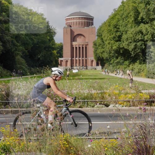 14.09.2025 - Stadtparktriathlon Michael Burmester http://msf.ph/oto/8897314 14.09.2025 12:35:05 Radfahren 1220, 1242, 1300 meine-sportfotos.de