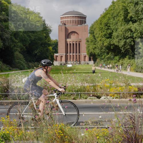 14.09.2025 - Stadtparktriathlon Michael Burmester http://msf.ph/oto/8897326 14.09.2025 12:35:29 Radfahren 1267, 1275, 1303, 1385, 1411 meine-sportfotos.de