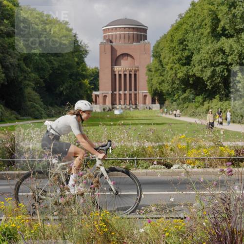 14.09.2025 - Stadtparktriathlon Michael Burmester http://msf.ph/oto/8897340 14.09.2025 12:35:43 Radfahren 1218, 1244, 1252, 1296, 1385, 1391, 1400, 1415 meine-sportfotos.de