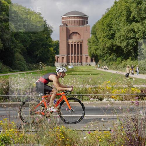 14.09.2025 - Stadtparktriathlon Michael Burmester http://msf.ph/oto/8897342 14.09.2025 12:35:43 Radfahren 1218, 1244, 1252, 1296, 1385, 1391, 1400, 1415 meine-sportfotos.de
