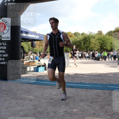 14.09.2025 - Stadtparktriathlon Strokosch-Dieckow http://msf.ph/oto/8897343 14.09.2025 13:34:30 Ziel 1405, 1413 meine-sportfotos.de