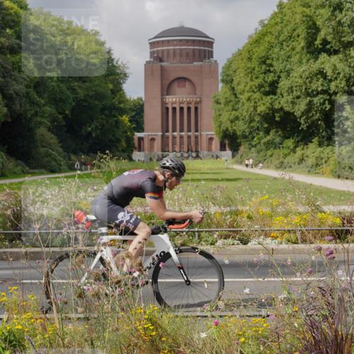 14.09.2025 - Stadtparktriathlon Michael Burmester http://msf.ph/oto/8897359 14.09.2025 12:36:05 Radfahren 1176, 1286, 1292, 1373, 1399 meine-sportfotos.de