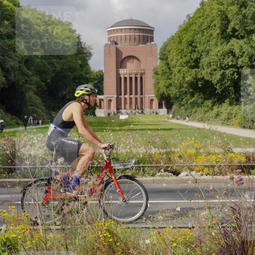14.09.2025 - Stadtparktriathlon Michael Burmester http://msf.ph/oto/8897374 14.09.2025 12:36:28 Radfahren 1339, 1351 meine-sportfotos.de