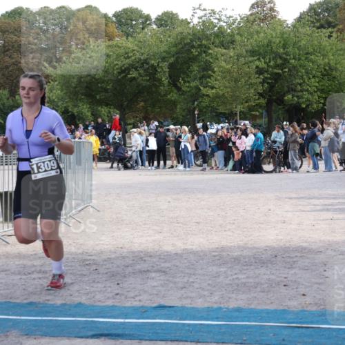 14.09.2025 - Stadtparktriathlon Strokosch-Dieckow http://msf.ph/oto/8897389 14.09.2025 13:35:14 Ziel 1309 meine-sportfotos.de