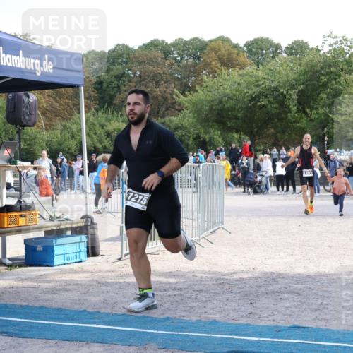 14.09.2025 - Stadtparktriathlon Strokosch-Dieckow http://msf.ph/oto/8897398 14.09.2025 13:35:22 Ziel 1215, 1391 meine-sportfotos.de