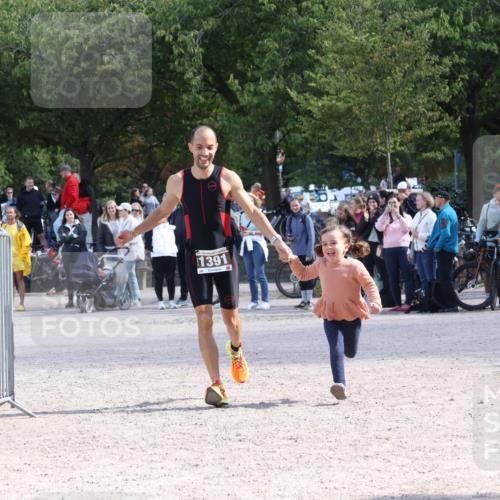 14.09.2025 - Stadtparktriathlon Strokosch-Dieckow http://msf.ph/oto/8897400 14.09.2025 13:35:24 Ziel 1215, 1391 meine-sportfotos.de