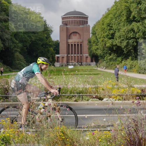 14.09.2025 - Stadtparktriathlon Michael Burmester http://msf.ph/oto/8897411 14.09.2025 12:37:16 Radfahren 1200, 1283, 1322, 1356, 1367, 1381, 1386, 1404, 1407 meine-sportfotos.de