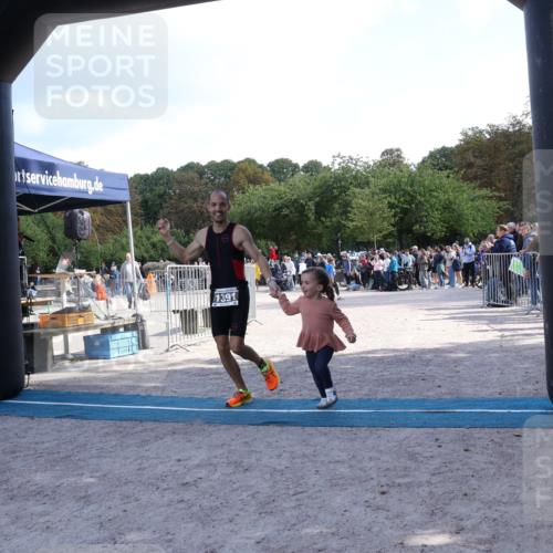 14.09.2025 - Stadtparktriathlon Strokosch-Dieckow http://msf.ph/oto/8897412 14.09.2025 13:35:27 Ziel 1215, 1391 meine-sportfotos.de