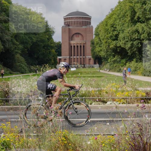 14.09.2025 - Stadtparktriathlon Michael Burmester http://msf.ph/oto/8897414 14.09.2025 12:37:17 Radfahren 1200, 1283, 1322, 1356, 1367, 1381, 1386, 1404, 1407 meine-sportfotos.de