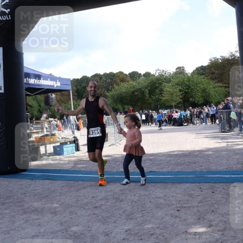 14.09.2025 - Stadtparktriathlon Strokosch-Dieckow http://msf.ph/oto/8897415 14.09.2025 13:35:27 Ziel 1215, 1391 meine-sportfotos.de
