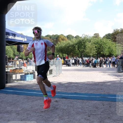 14.09.2025 - Stadtparktriathlon Strokosch-Dieckow http://msf.ph/oto/8897423 14.09.2025 13:35:46 Ziel 1353, 1385, 1390, 1407 meine-sportfotos.de