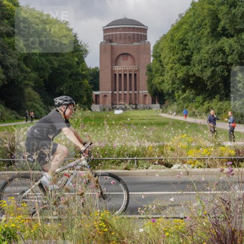 14.09.2025 - Stadtparktriathlon Michael Burmester http://msf.ph/oto/8897427 14.09.2025 12:37:31 Radfahren 1142, 1169, 1256, 1319, 1420 meine-sportfotos.de