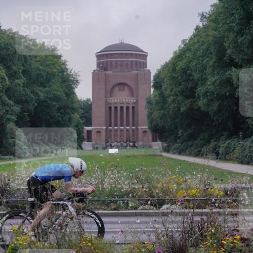 14.09.2025 - Stadtparktriathlon Michael Burmester http://msf.ph/oto/8897445 14.09.2025 08:53:55 Radfahren 307, 309, 334, 351, 355 meine-sportfotos.de