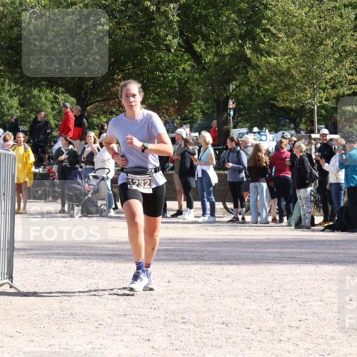 14.09.2025 - Stadtparktriathlon Strokosch-Dieckow http://msf.ph/oto/8897451 14.09.2025 13:35:57 Ziel 1232, 1353 meine-sportfotos.de