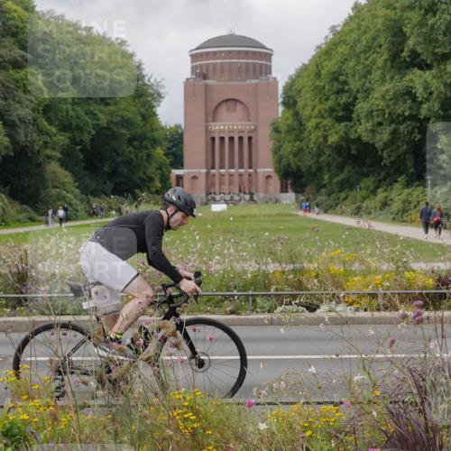 14.09.2025 - Stadtparktriathlon Michael Burmester http://msf.ph/oto/8897486 14.09.2025 12:38:06 Radfahren 1134, 1231, 1241, 1258, 1308, 1392 meine-sportfotos.de