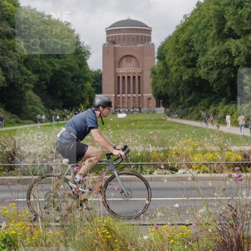 14.09.2025 - Stadtparktriathlon Michael Burmester http://msf.ph/oto/8897501 14.09.2025 12:38:25 Radfahren 1157, 1159, 1183, 1204, 1290 meine-sportfotos.de