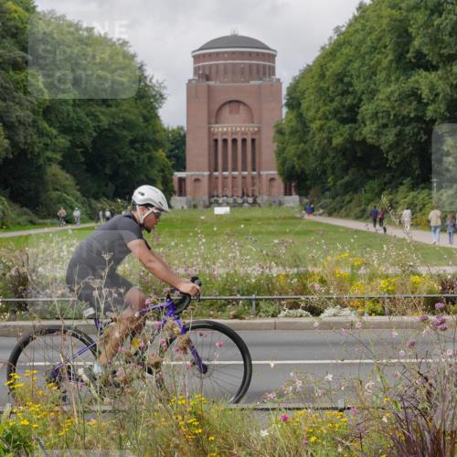14.09.2025 - Stadtparktriathlon Michael Burmester http://msf.ph/oto/8897505 14.09.2025 12:38:27 Radfahren 1157, 1183, 1204, 1290 meine-sportfotos.de