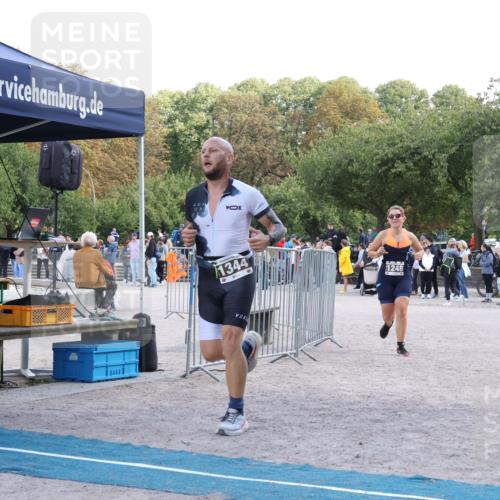 14.09.2025 - Stadtparktriathlon Strokosch-Dieckow http://msf.ph/oto/8897518 14.09.2025 13:37:16 Ziel 1248, 1344 meine-sportfotos.de