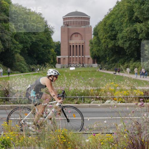 14.09.2025 - Stadtparktriathlon Michael Burmester http://msf.ph/oto/8897519 14.09.2025 12:38:36 Radfahren 1204, 1273, 1290, 1326, 1368 meine-sportfotos.de