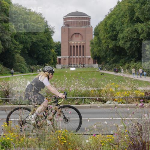 14.09.2025 - Stadtparktriathlon Michael Burmester http://msf.ph/oto/8897523 14.09.2025 12:38:39 Radfahren 1273, 1326, 1342, 1345, 1368 meine-sportfotos.de