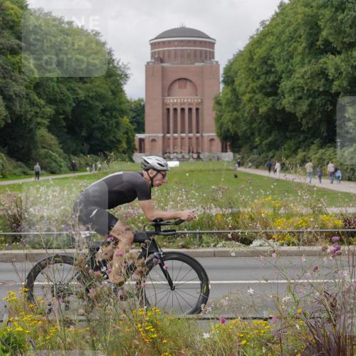 14.09.2025 - Stadtparktriathlon Michael Burmester http://msf.ph/oto/8897528 14.09.2025 12:38:42 Radfahren 1273, 1326, 1342, 1345, 1368 meine-sportfotos.de