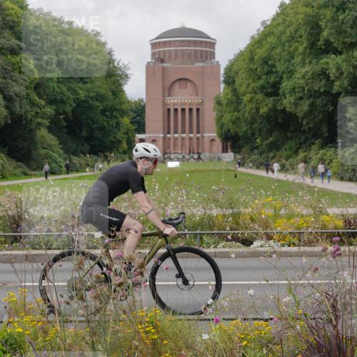 14.09.2025 - Stadtparktriathlon Michael Burmester http://msf.ph/oto/8897530 14.09.2025 12:38:46 Radfahren 1342, 1345, 1359, 1368 meine-sportfotos.de