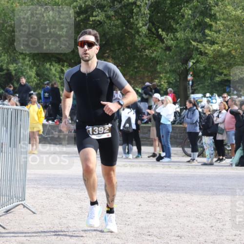 14.09.2025 - Stadtparktriathlon Strokosch-Dieckow http://msf.ph/oto/8897536 14.09.2025 13:37:45 Ziel 1392 meine-sportfotos.de