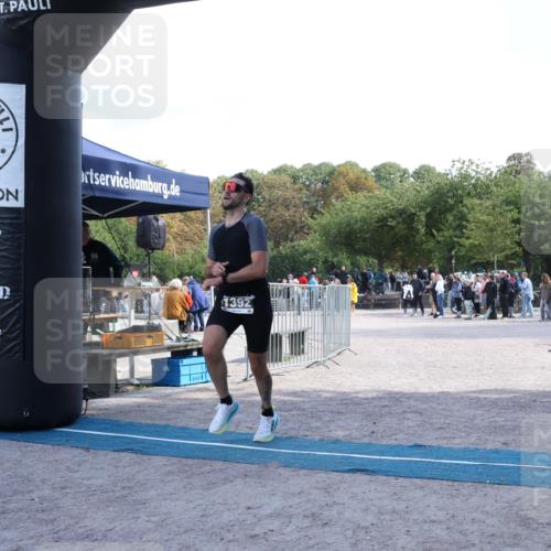 14.09.2025 - Stadtparktriathlon Strokosch-Dieckow http://msf.ph/oto/8897543 14.09.2025 13:37:46 Ziel 1392 meine-sportfotos.de